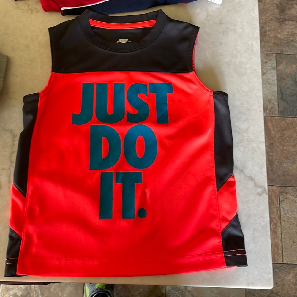 Nike Dri-fit boys tank